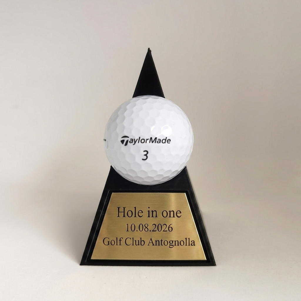 Espositore Piramidale per Palline da Golf hole in one Espositore Piramidale per Palline da Golf hole in one