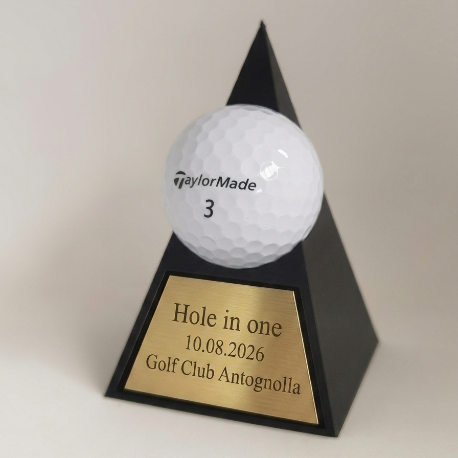 Espositore Piramidale per Palline da Golf hole in one Espositore Piramidale per Palline da Golf hole in one